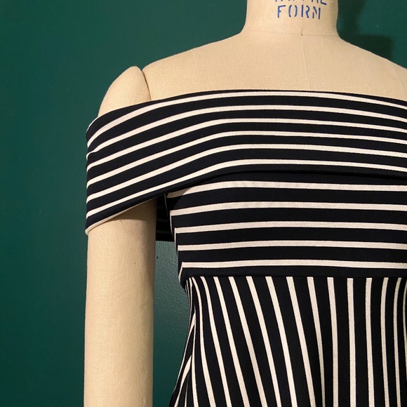 Banana Republic Blue striped midi dress - Picture 1 of 3